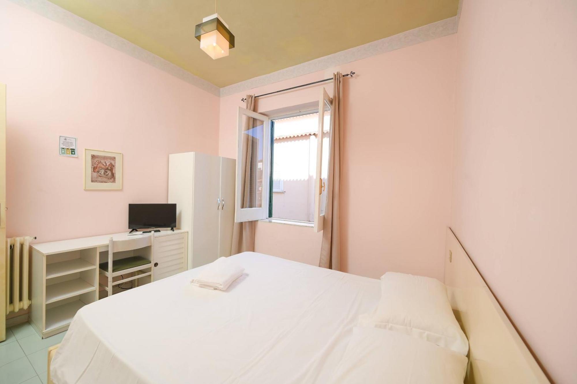 Villa Diana - Beach & Rooms Иския Екстериор снимка