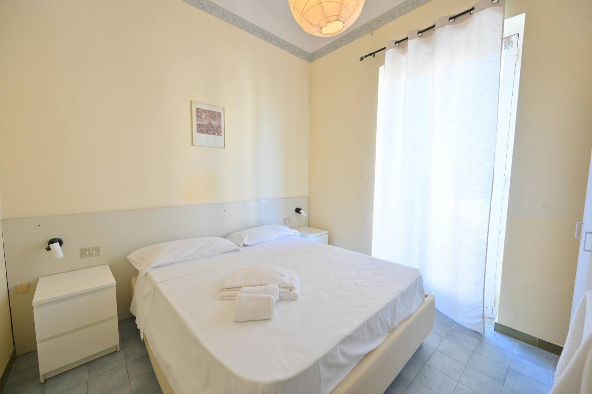 Villa Diana - Beach & Rooms Иския Екстериор снимка