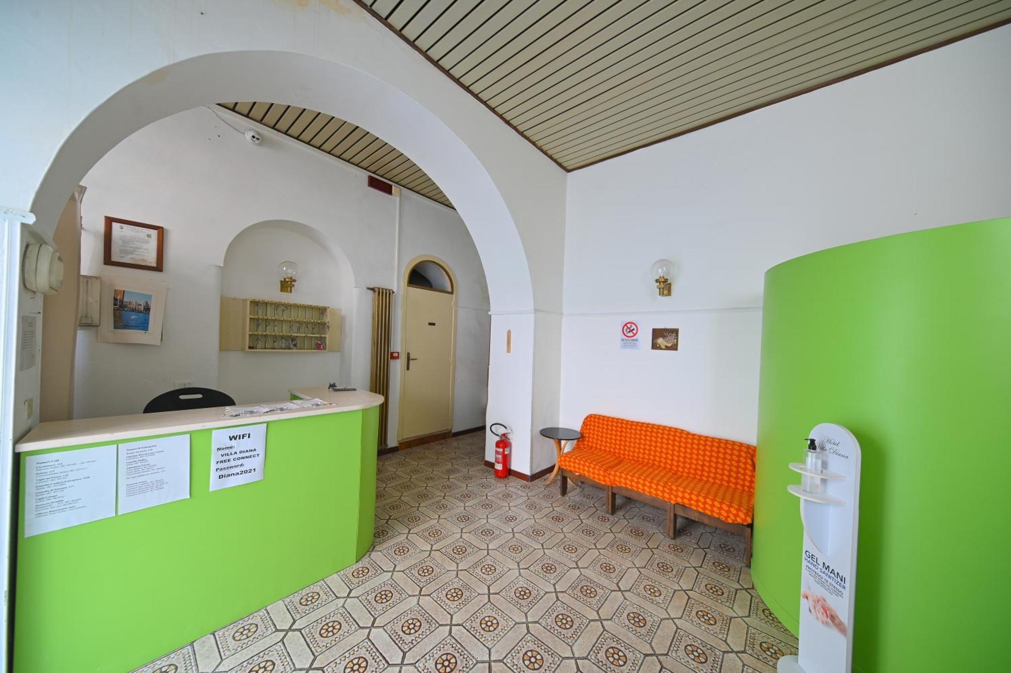 Villa Diana - Beach & Rooms Иския Екстериор снимка