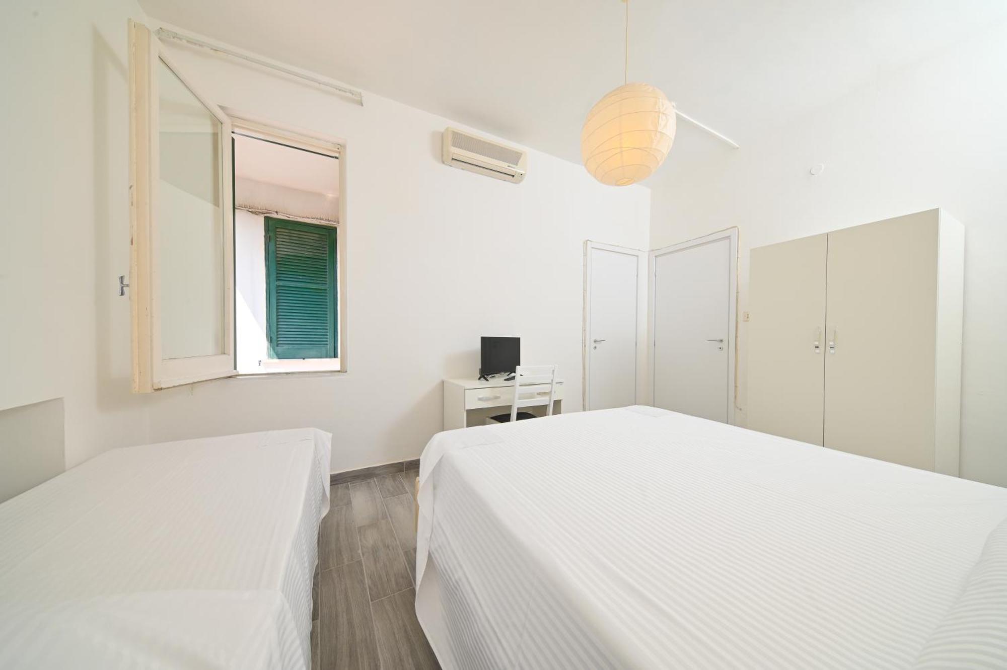 Villa Diana - Beach & Rooms Иския Екстериор снимка
