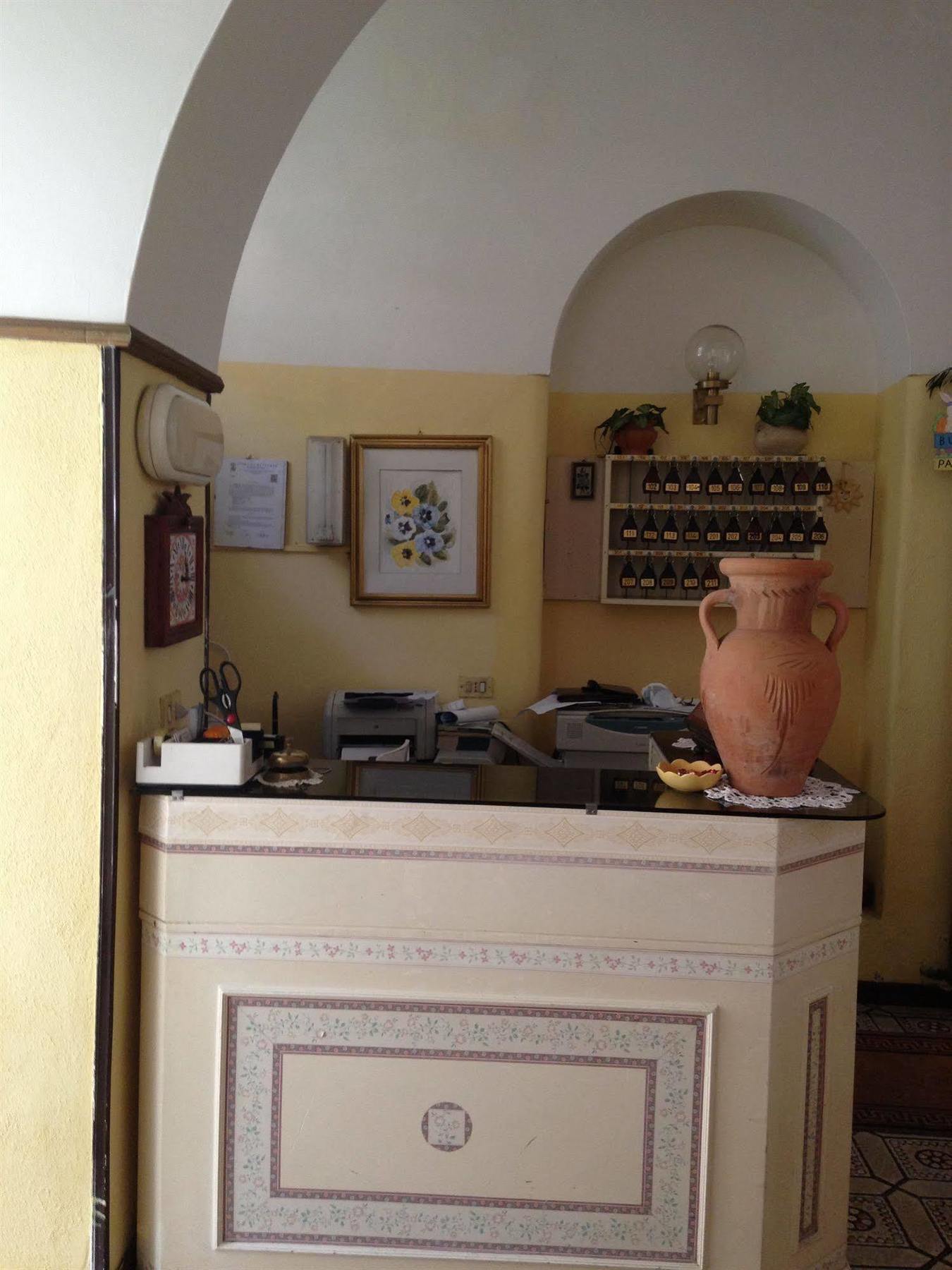 Villa Diana - Beach & Rooms Иския Екстериор снимка